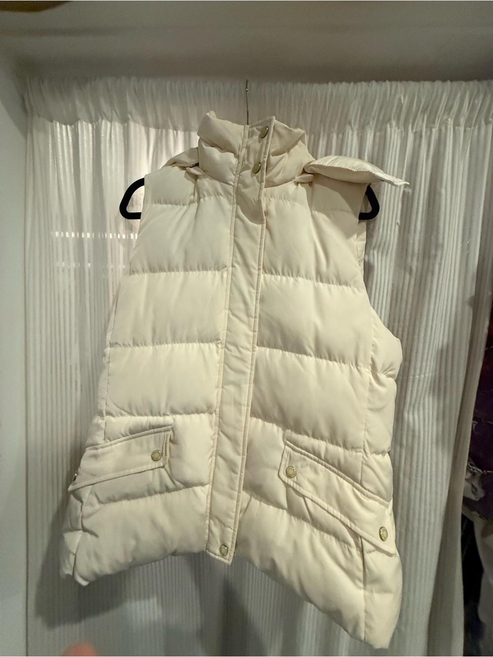 New Talbots Cream Quilted Hooded Puffer Vest with Faux-Fur Trim - Picture 7 of 7
